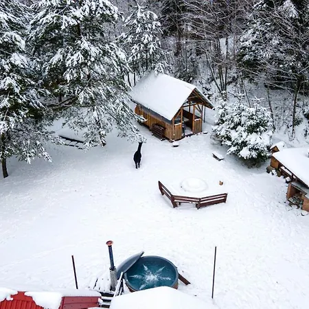 Pod Lasem Feriegård Poreba (Myslenice)