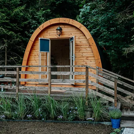 Pod Lasem Feriegård *